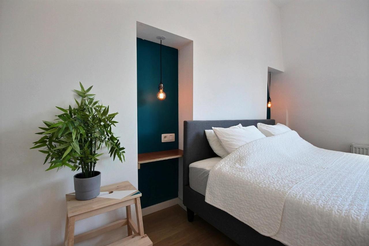 Gats Place Liege Luaran gambar